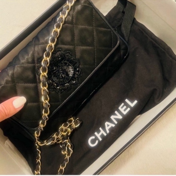 CHANEL VINTAGE BAG - Picture 1 of 8